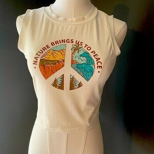 Romwe Off-White Graphic Crop Top – Size Small